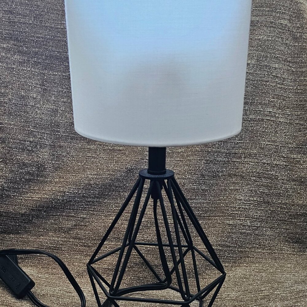 Modern Geometric Table Lamp